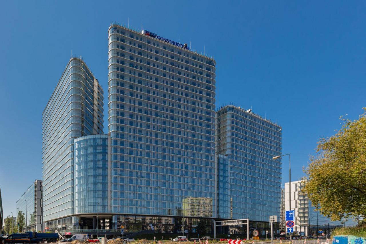 Business Kasprzaka With Parking By Renters Warsaw